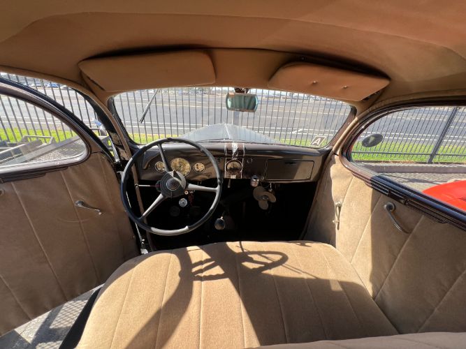 Ford-Humpback-1936-Black-4