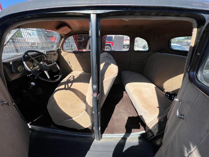 Ford-Humpback-1936-Black-6