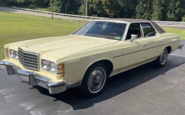 Ford-LTD-II-Brougham-1976