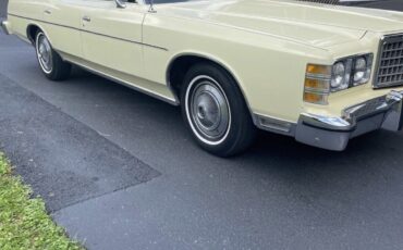 Ford-LTD-II-Brougham-1976-4