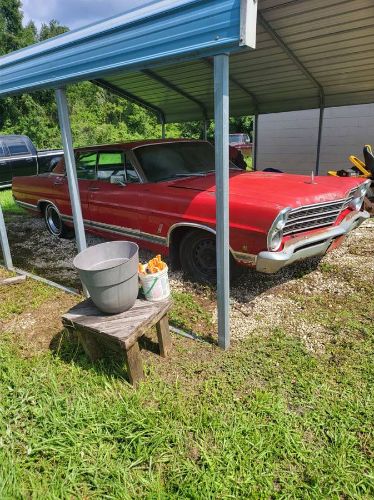 Ford-Ltd-1967-Red-5