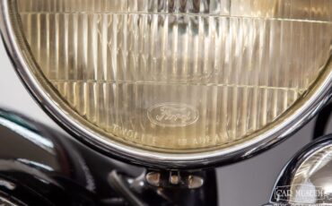 Ford-Model-40-1934-Black-Gray-Cloth-44