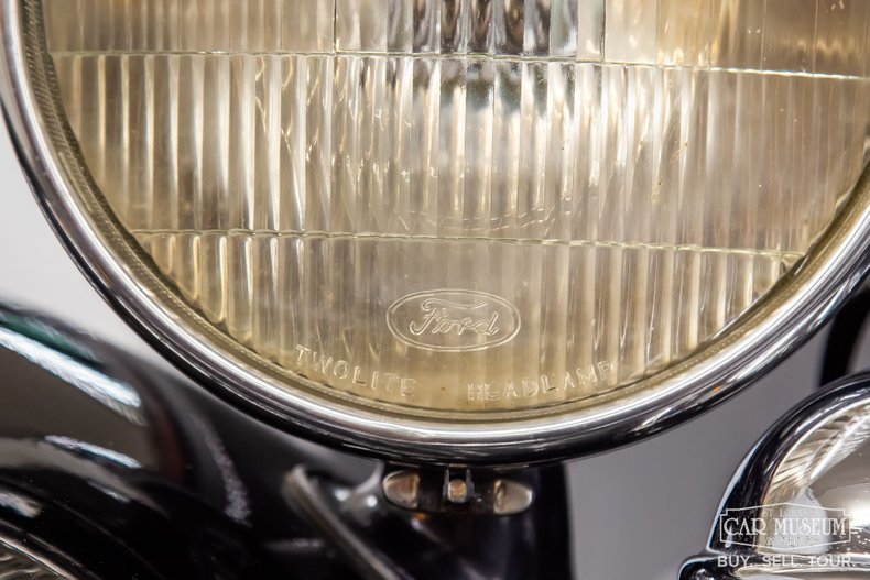 Ford-Model-40-1934-Black-Gray-Cloth-44