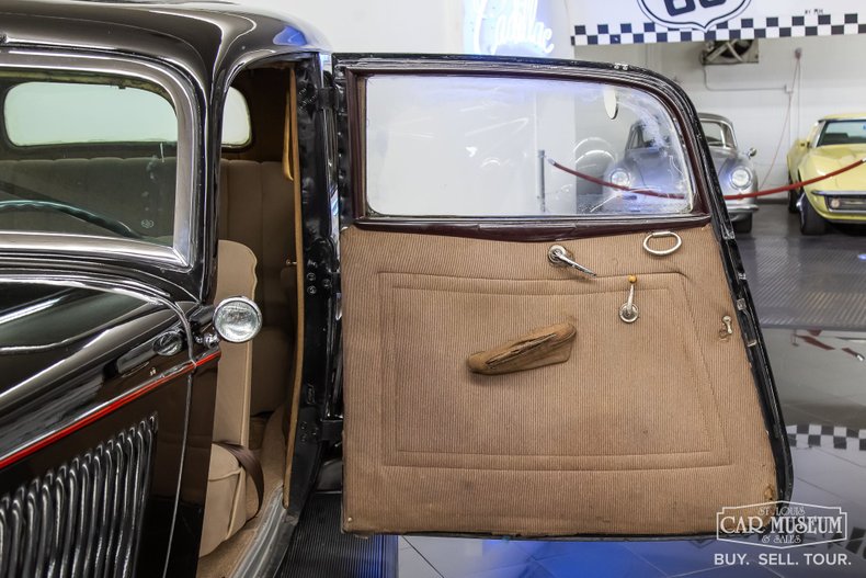 Ford-Model-40-1934-Black-Gray-Cloth-49