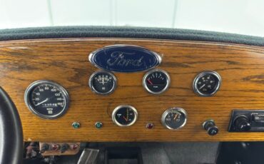 Ford-Model-40-1934-Orange-Black-48
