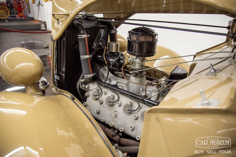 Ford-Model-48-1935-Cordoba-Gray-Brown-Leather-30