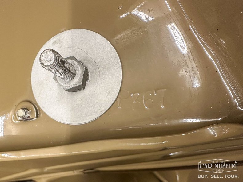 Ford-Model-48-1935-Cordoba-Gray-Brown-Leather-42