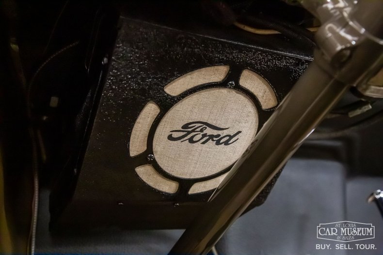 Ford-Model-48-1935-Cordoba-Gray-Brown-Leather-48