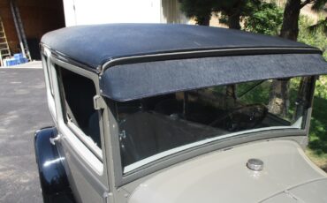 Ford-Model-A-1928-Sedan-15