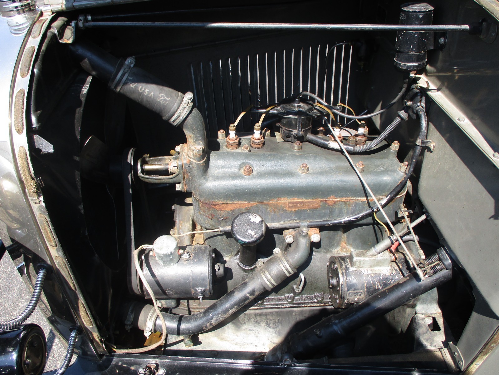 Ford-Model-A-1928-Sedan-31