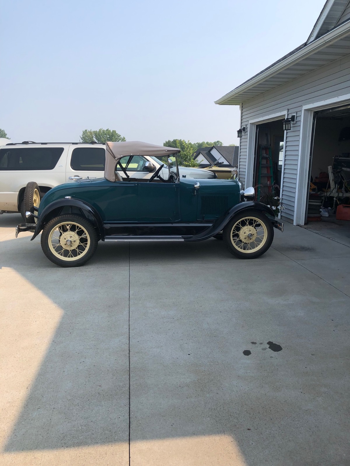 Ford-Model-A-1929-26