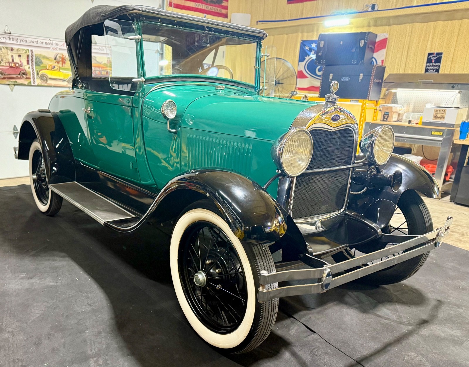 Ford-Model-A-1929-Convertible-10