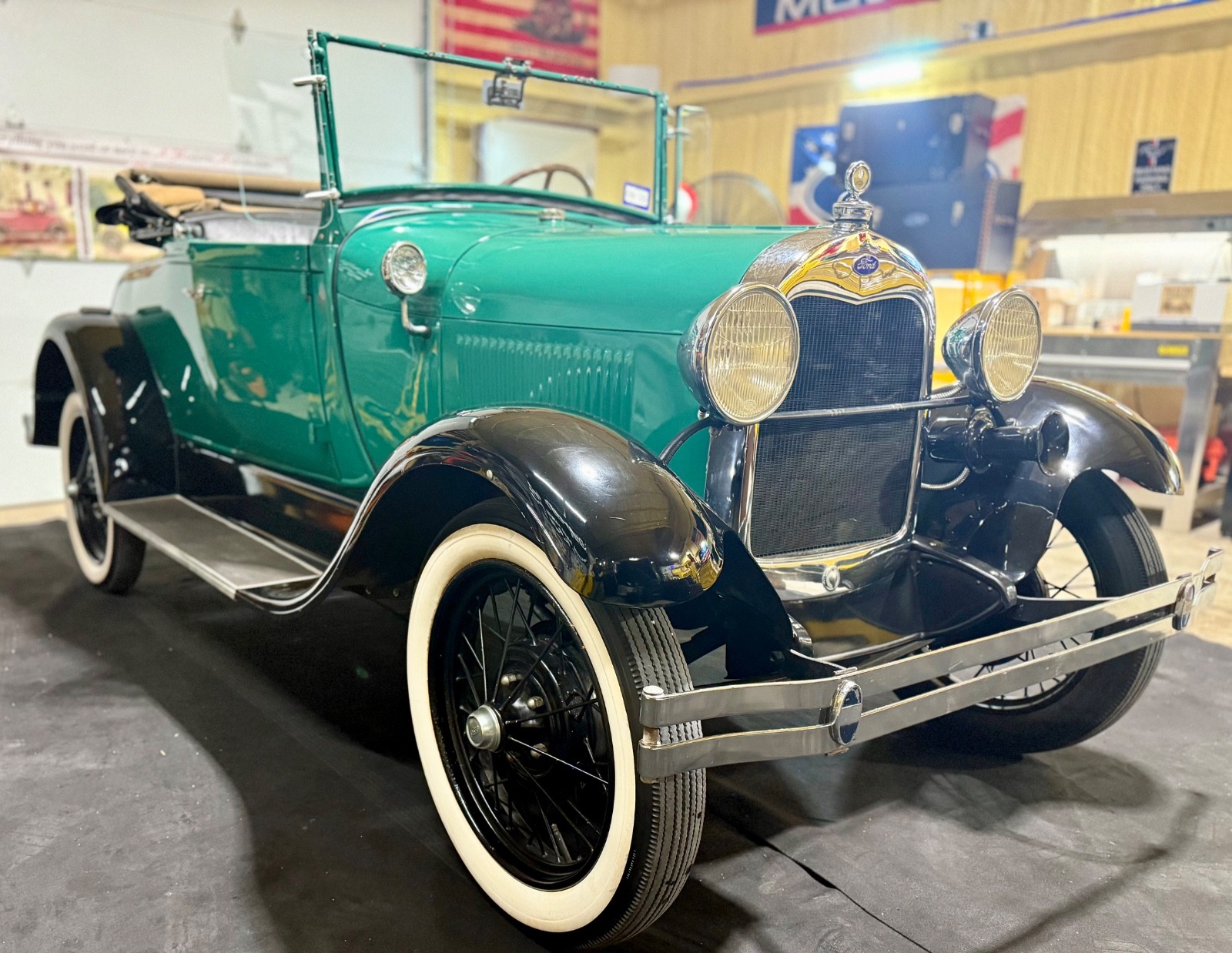 Ford-Model-A-1929-Convertible-2
