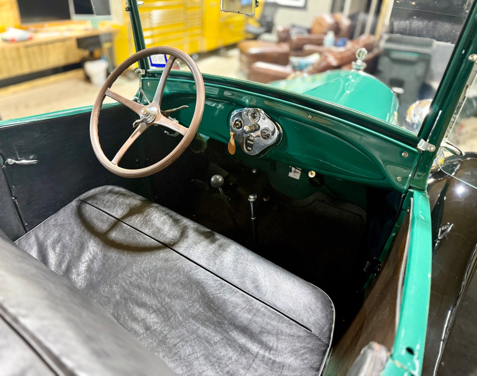 Ford-Model-A-1929-Convertible-20