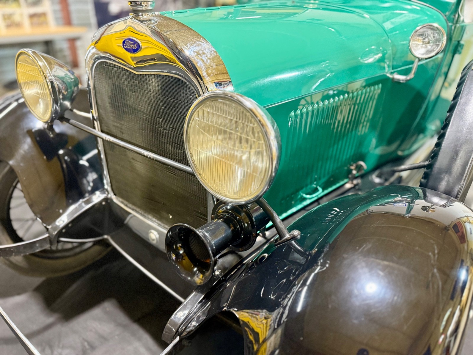 Ford-Model-A-1929-Convertible-24