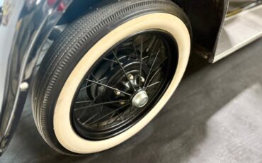 Ford-Model-A-1929-Convertible-30