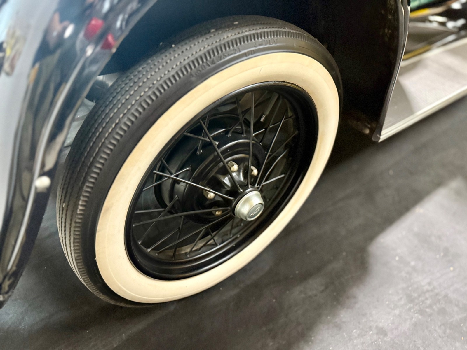 Ford-Model-A-1929-Convertible-30