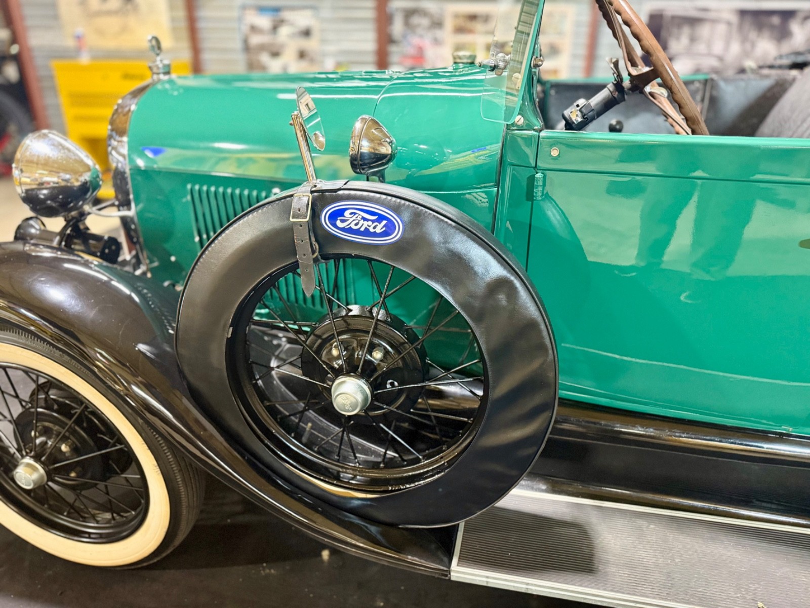Ford-Model-A-1929-Convertible-7