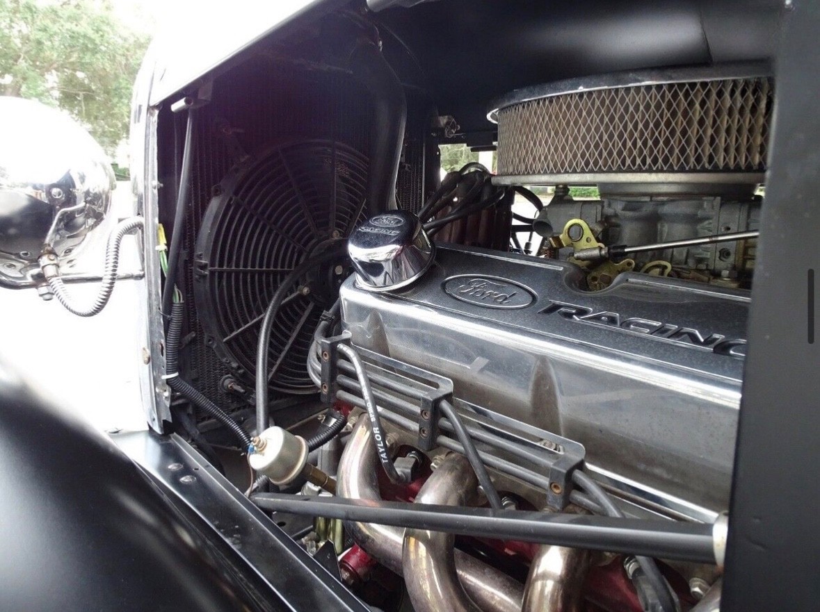 Ford-Model-A-1929-Coupe-14
