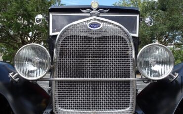 Ford-Model-A-1929-Coupe-19