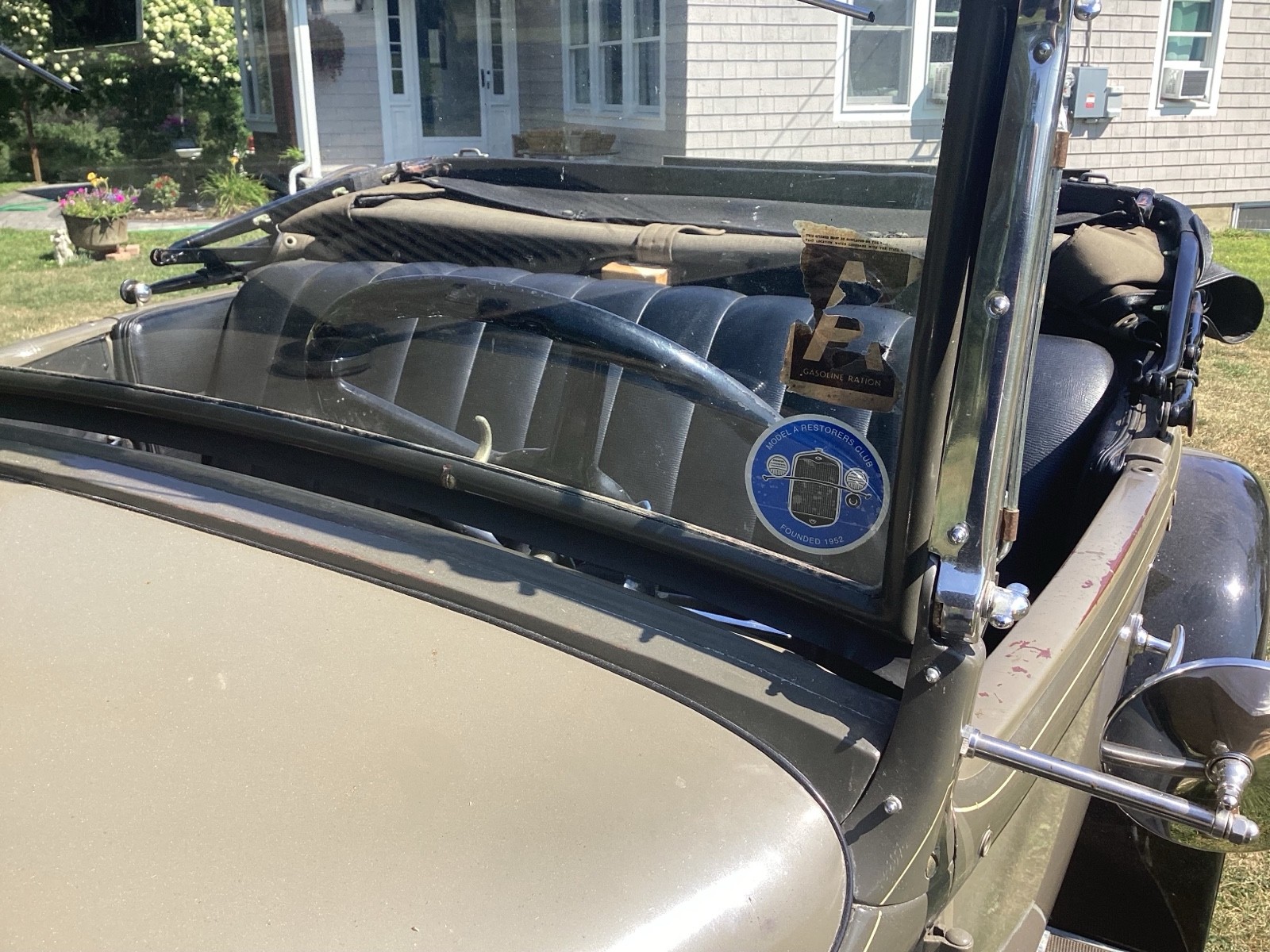 Ford-Model-A-1930-11