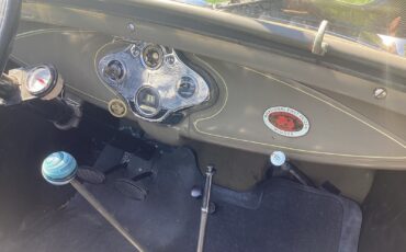 Ford-Model-A-1930-7