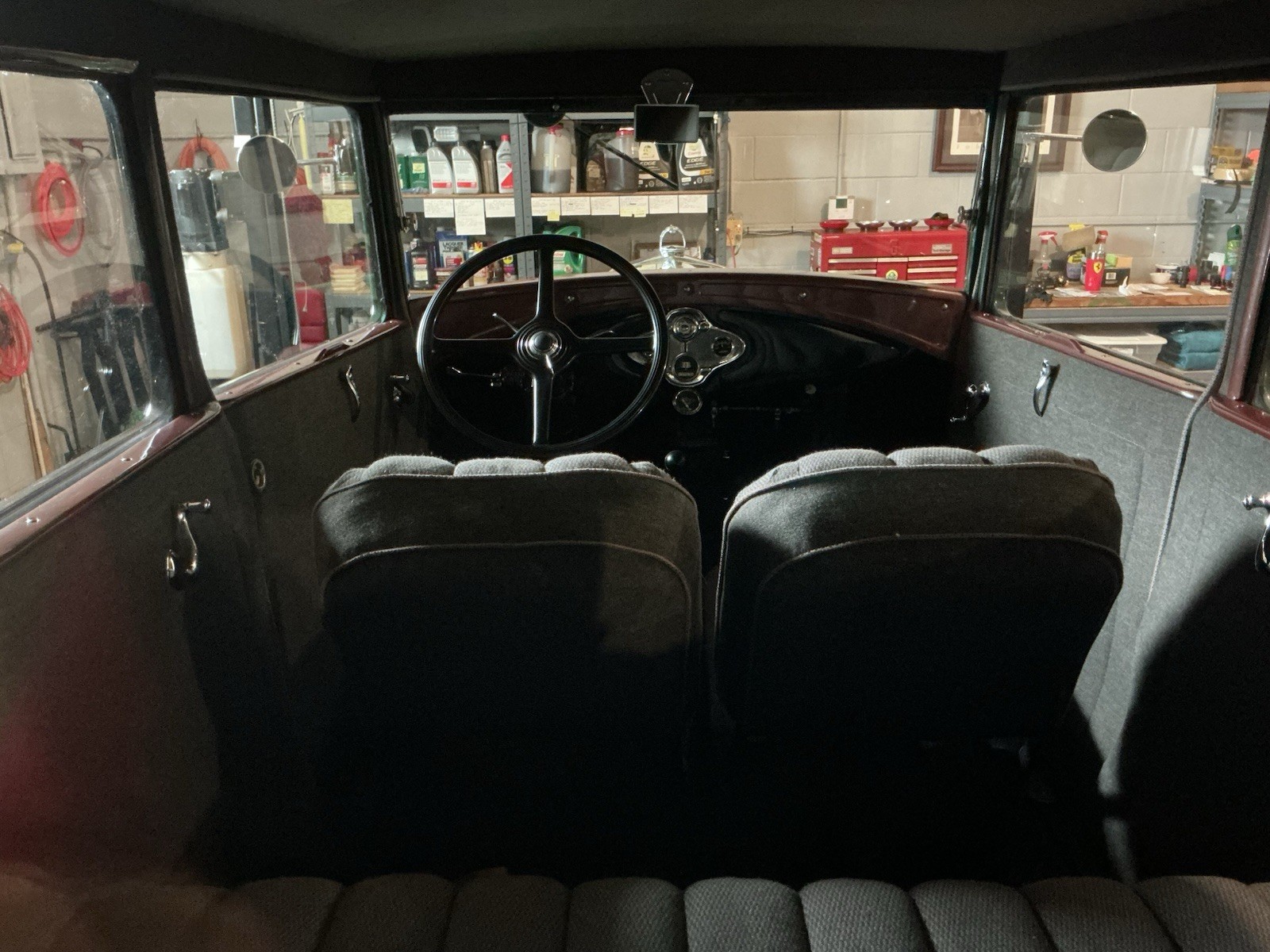 Ford-Model-A-1930-Tudor-12