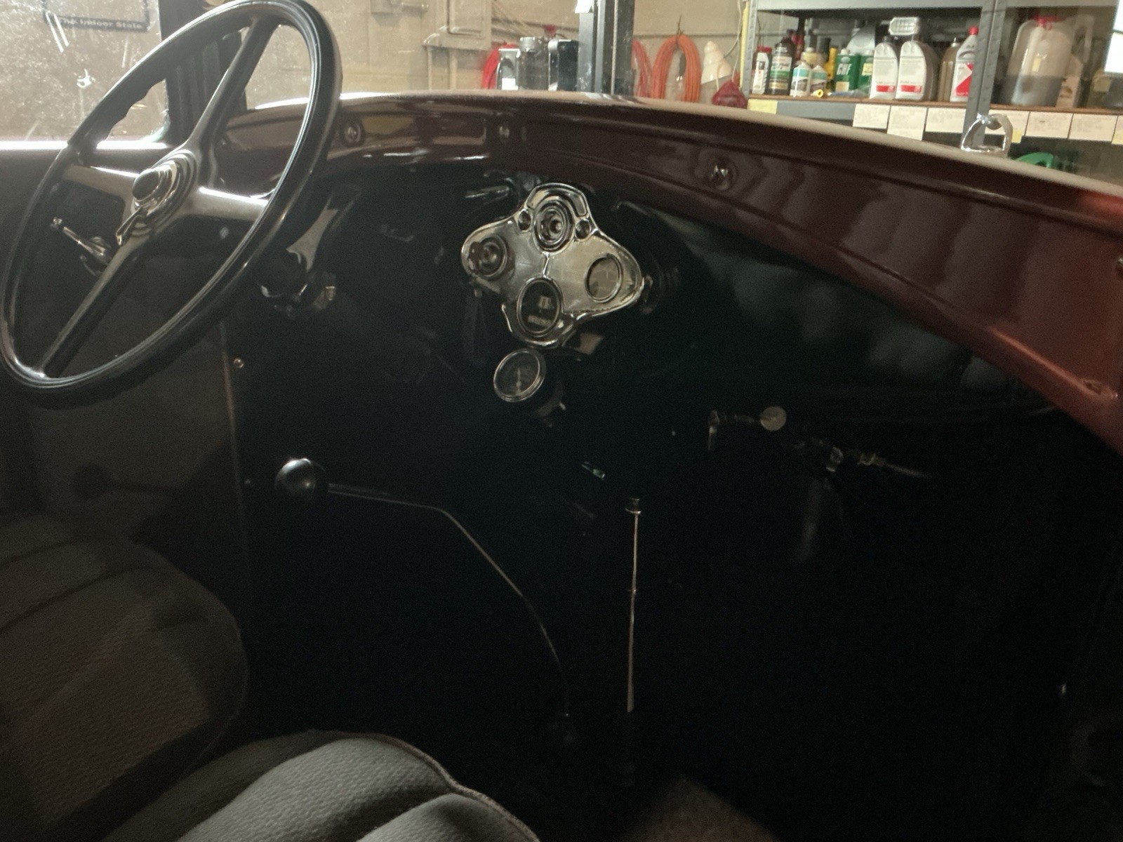 Ford-Model-A-1930-Tudor-13