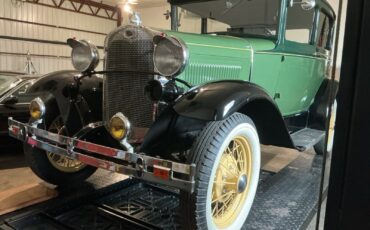 Ford-Model-A-1930-Tudor-5