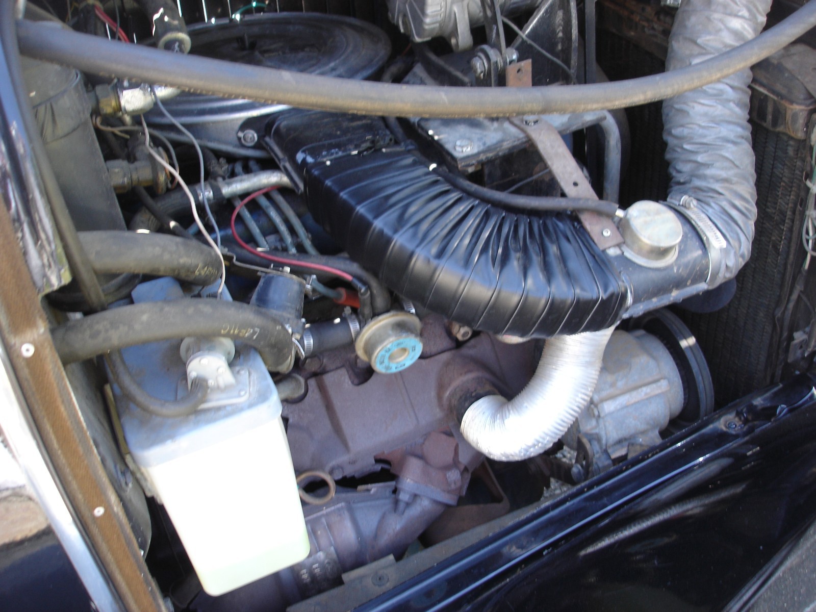 Ford-Model-A-1980-Convertible-10