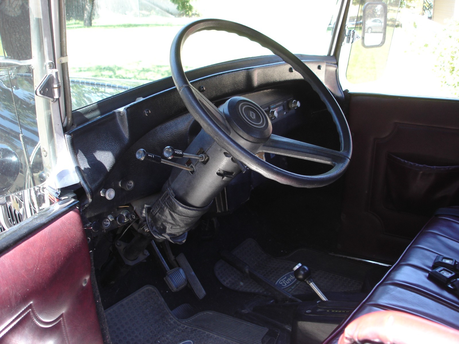 Ford-Model-A-1980-Convertible-6