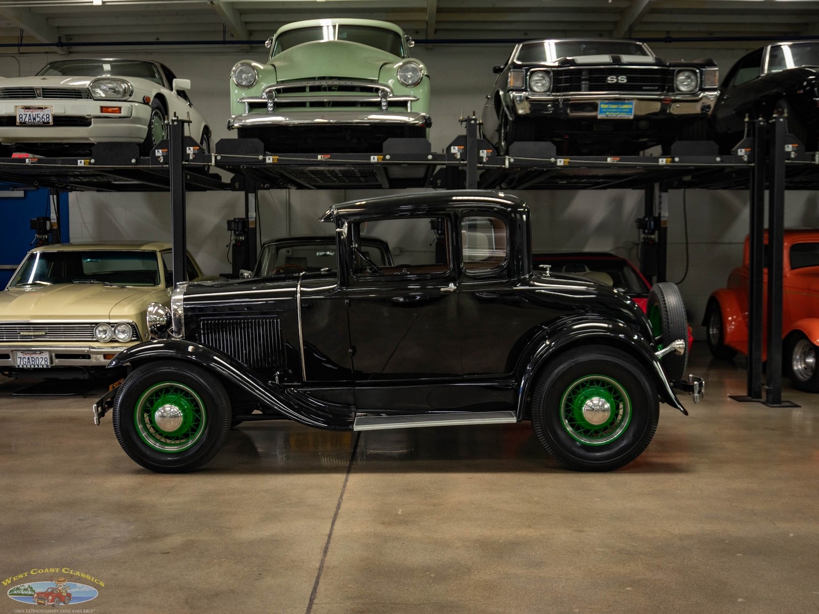 Ford-Model-A-5-Window-1930-2-Door-Coupe-6