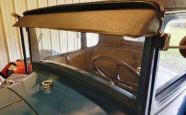 Ford-Model-a-1928-Blue-Tan-16