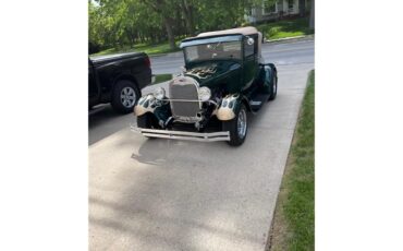 Ford-Model-a-1928-Green-Black-4