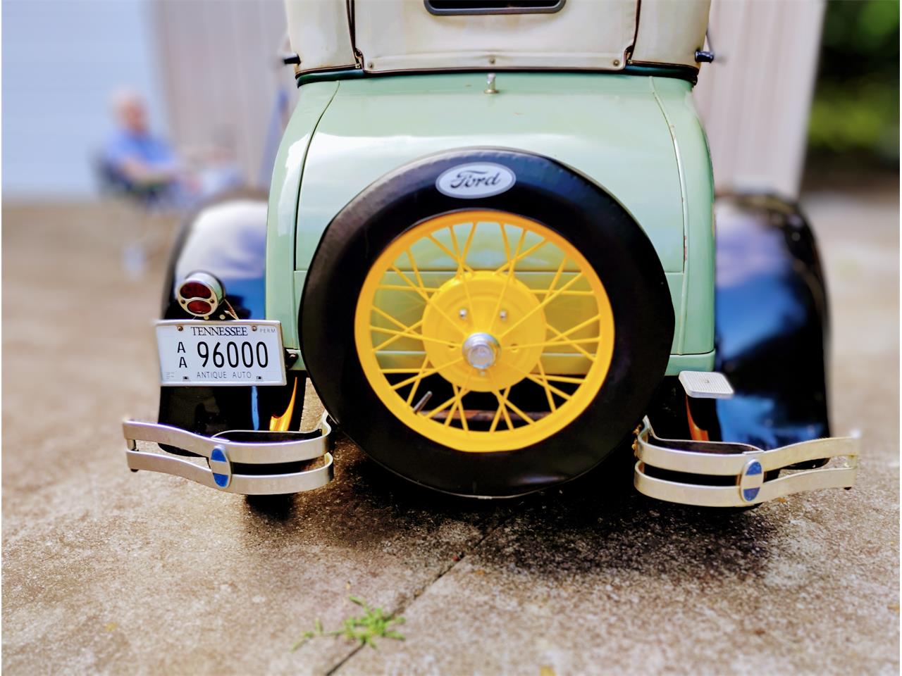 Ford-Model-a-1928-GreenBlack-Brown-1