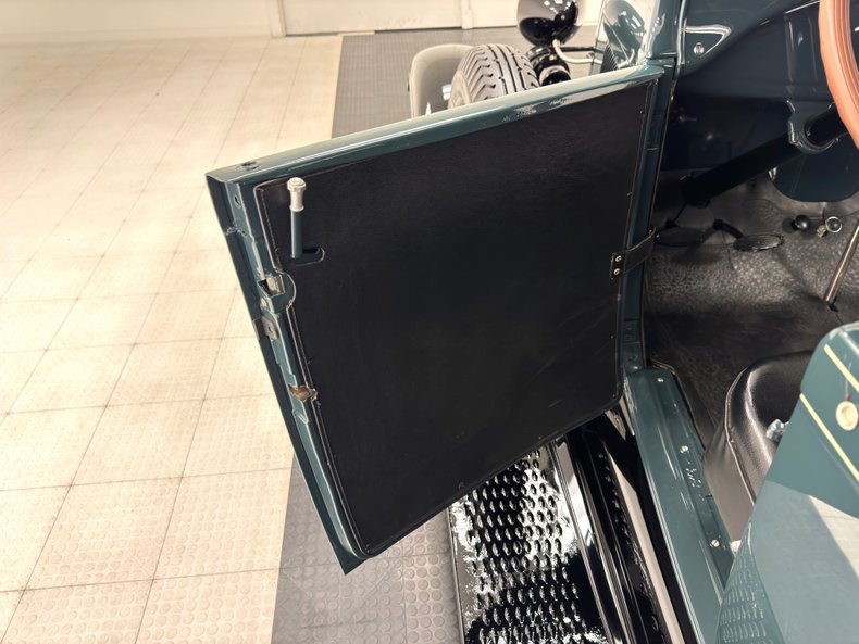 Ford-Model-a-1928-Moss-Green-Black-23