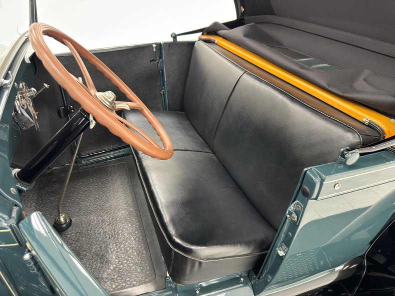Ford-Model-a-1928-Moss-Green-Black-25