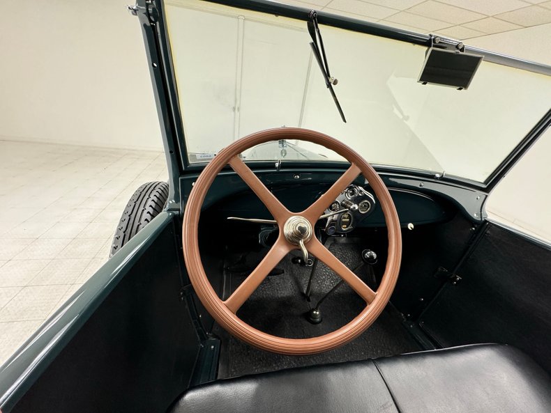 Ford-Model-a-1928-Moss-Green-Black-27