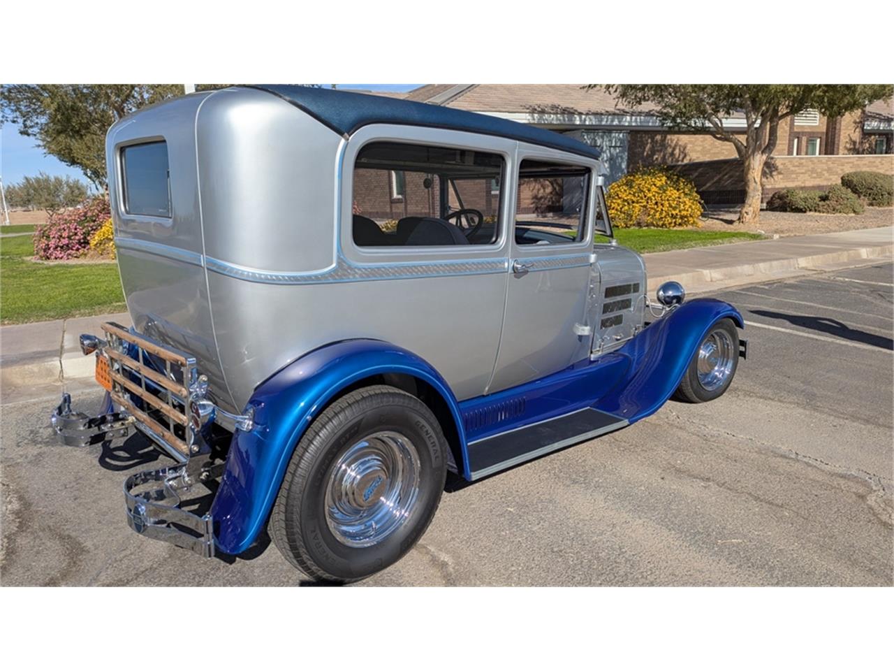 Ford-Model-a-1928-Silverblue-Blue-1