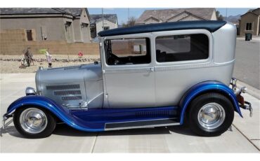 Ford-Model-a-1928-Silverblue-Blue-2