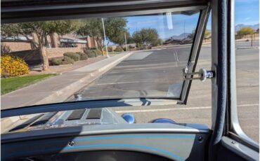 Ford-Model-a-1928-Silverblue-Blue-38