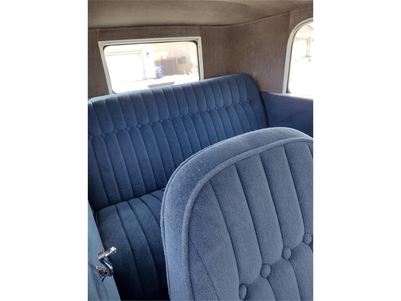 Ford-Model-a-1928-Silverblue-Blue-41