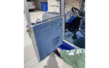 Ford-Model-a-1928-Silverblue-Blue-44