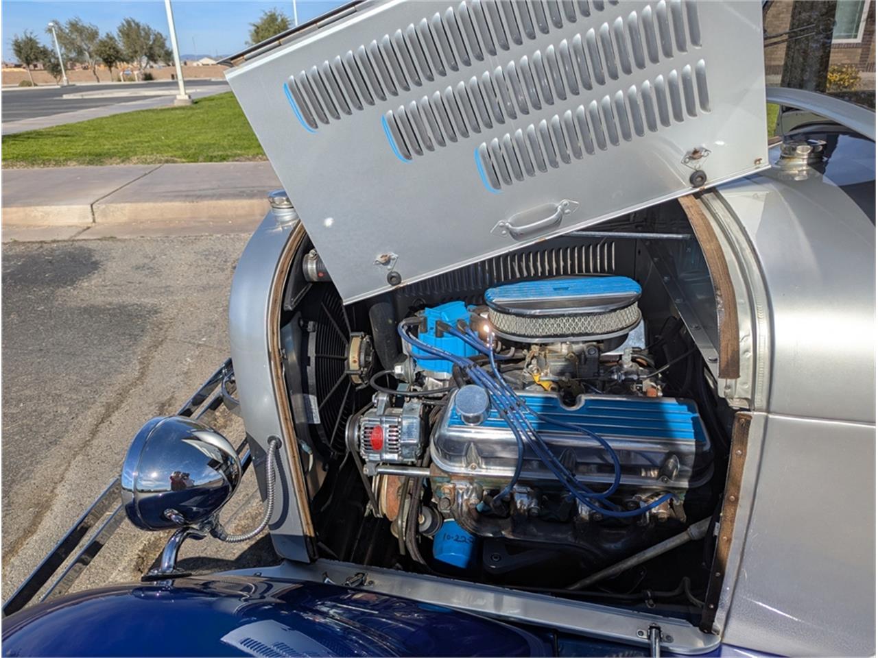 Ford-Model-a-1928-Silverblue-Blue-48