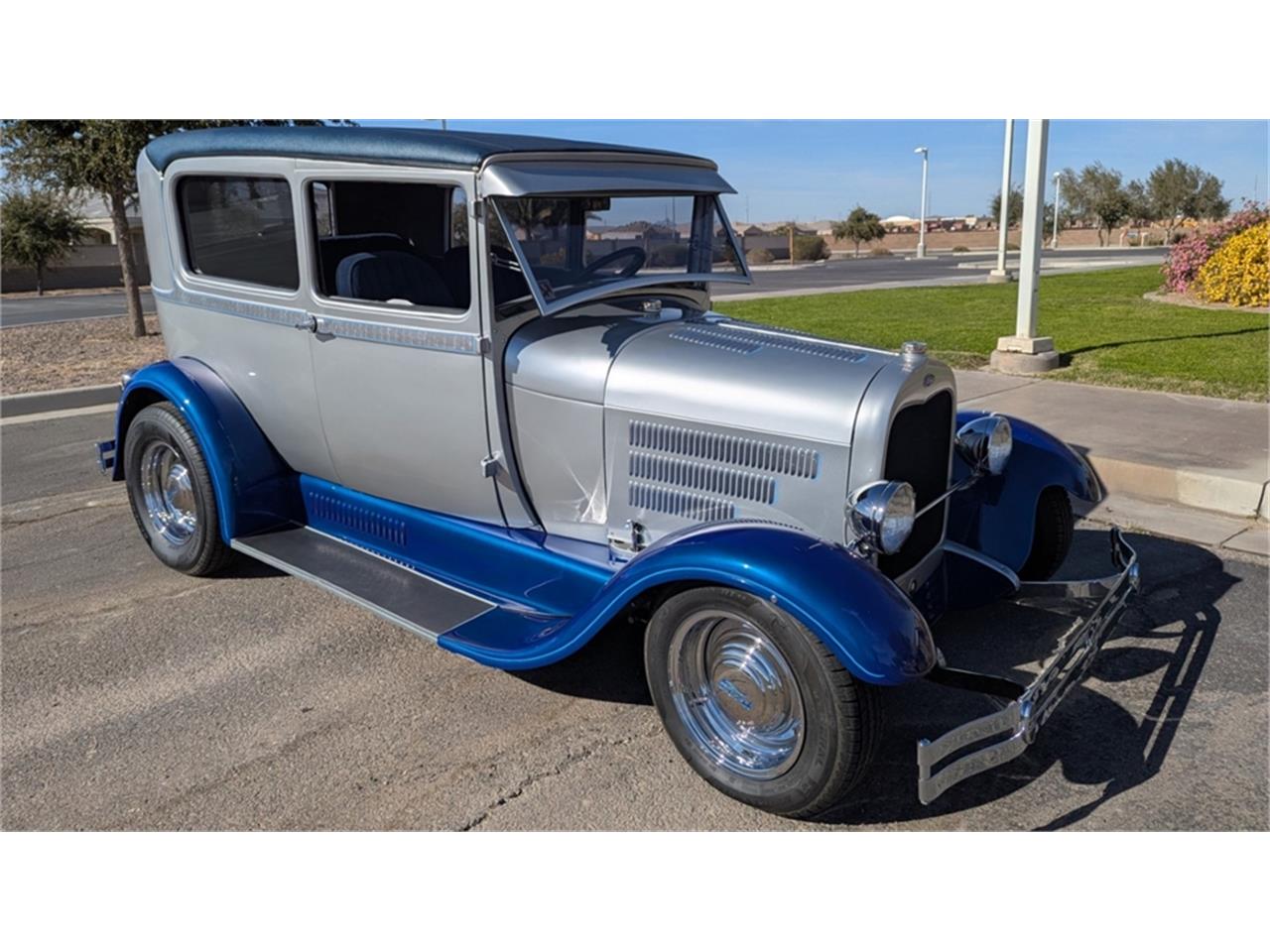 Ford-Model-a-1928-Silverblue-Blue