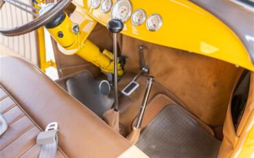 Ford-Model-a-1928-Yellow-Tan-15