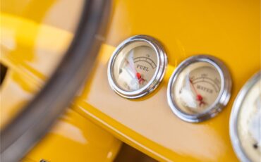 Ford-Model-a-1928-Yellow-Tan-18