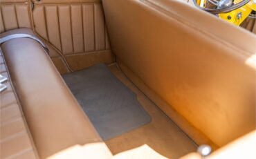 Ford-Model-a-1928-Yellow-Tan-24