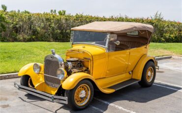 Ford-Model-a-1928-Yellow-Tan