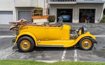 Ford-Model-a-1928-Yellow-Tan-4